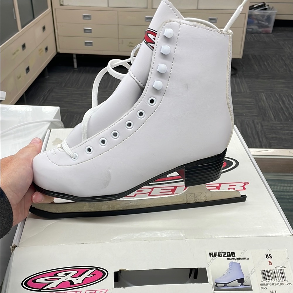 Riedel White Figure Skates with High Ankle Support